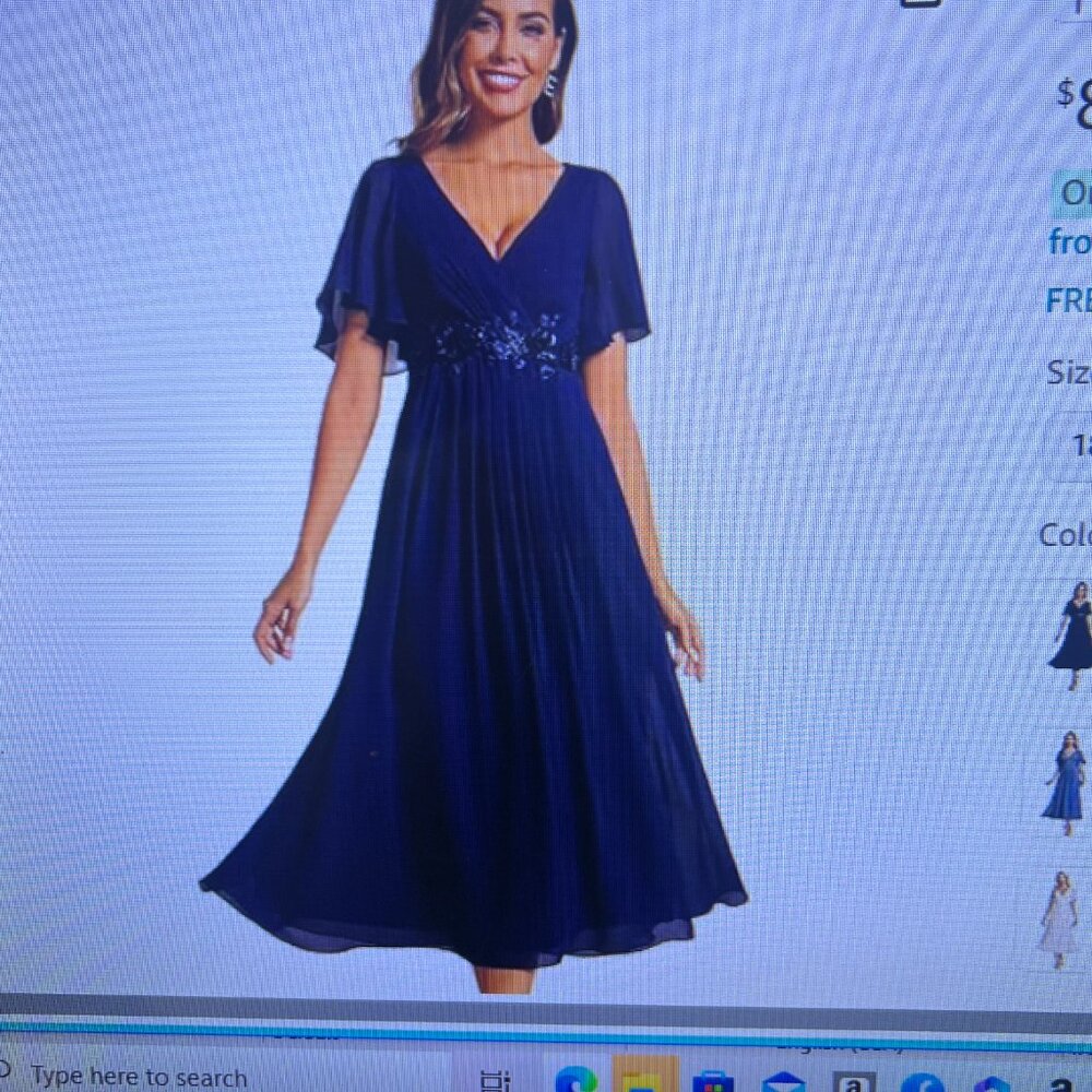 PERFECT PARTY DRESS  (Size 16/18)